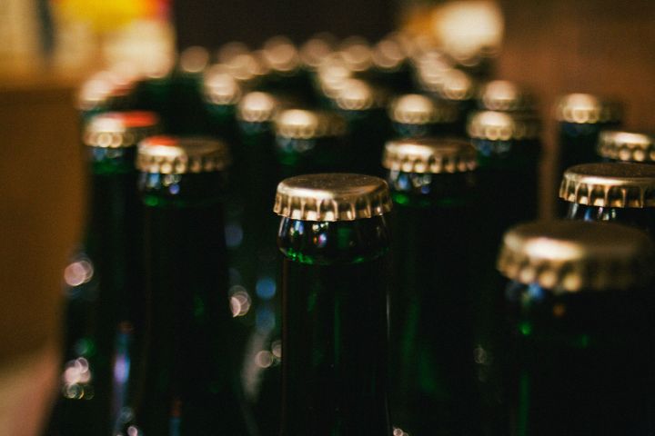 На продавца, продавшего пиво подростку, завели уголовное дело