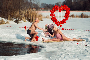 День всех влюблённых липчане отметили в ледяной воде