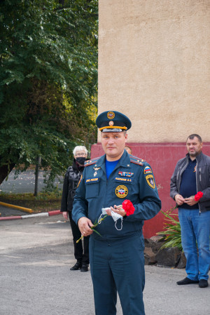 Липецкие спасатели почтили память Евгения Зиничева минутой молчания и возложением цветов