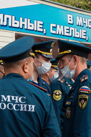 Липецкие спасатели почтили память Евгения Зиничева минутой молчания и возложением цветов