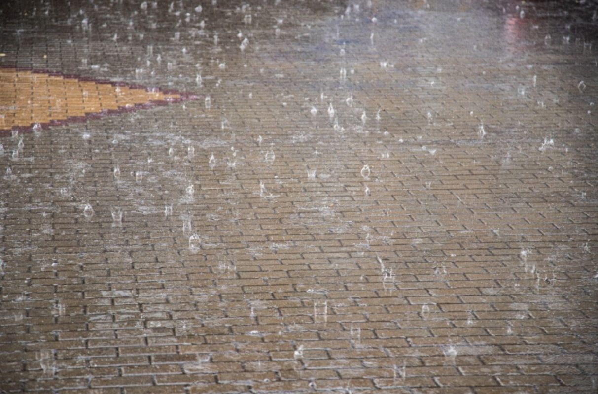 Осадки 20 0. Дождь в Липецке. Дождиков Липецк. Липецк дождь фото. В Липецке снова идет дождь.