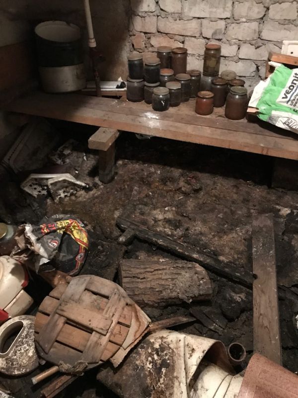 В Липецкой многоэтажке канализационные отходы выходили в подвал