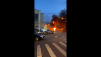 Напротив мэрии Липецка сгорела «ГАЗель»