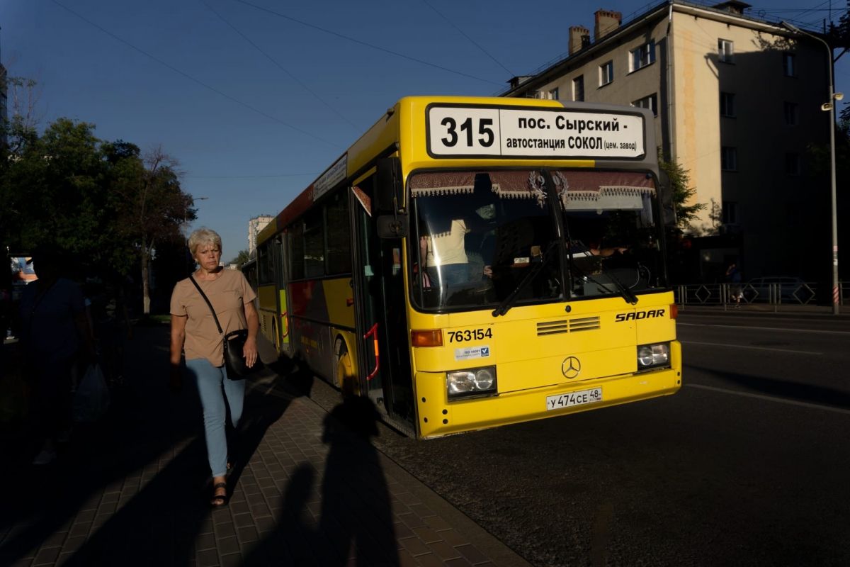 38 автобус изменения. Зеленый автобус. Автобус для детей. Автобус 36. Как автобус.