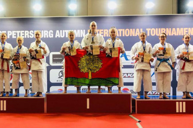 Липчанки победили на соревнованиях по каратэ в Петербурге 