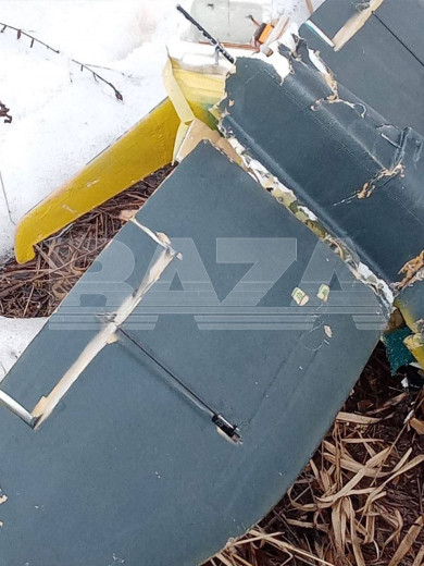 Обломки окрашенного в цвета украинского флага беспилотника нашли в Новой Москве 