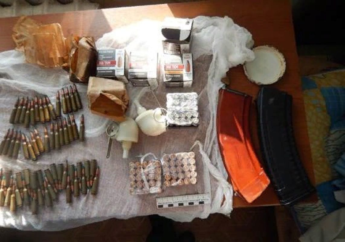 Липчанин 16 лет прятал дома боеприпасы