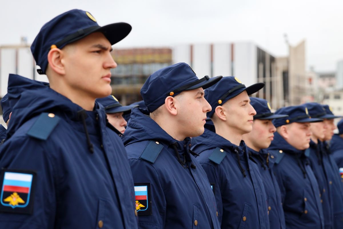 Торжественная отправка призывников в армию состоялась в Липецке - Новости  Липецка