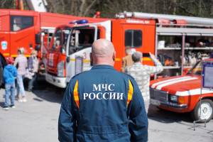 Колонна спасательной техники промчалась по главным улицам Липецка