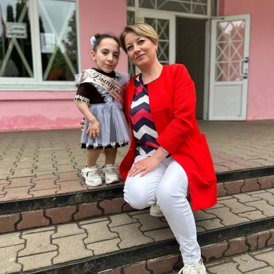Самая низкая девочка в России выпускается из школы в Черноземье