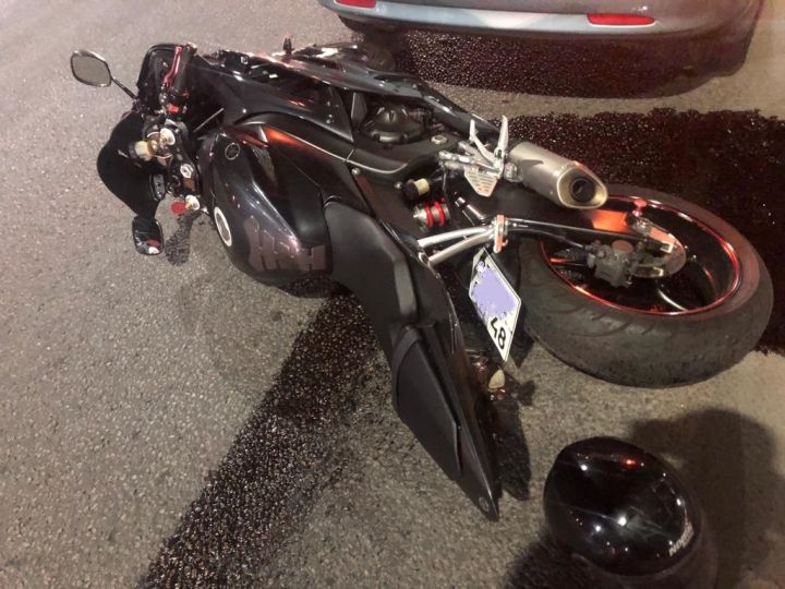 Мотоциклист пострадал в массовом ДТП в Липецке