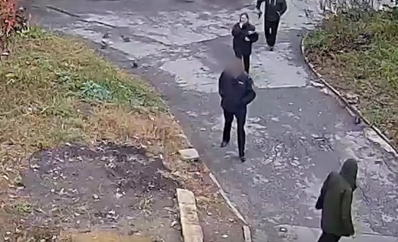 Угоняли машину у Ленина