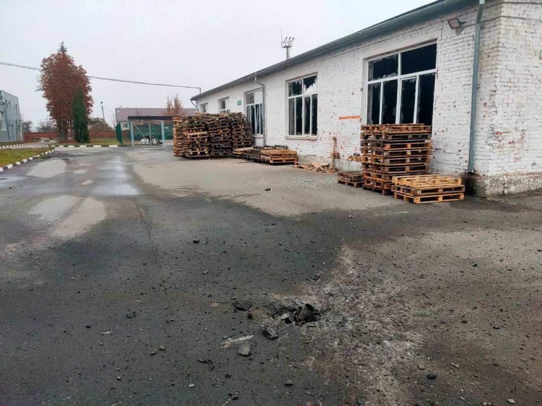 Трое мужчин пострадали во&nbsp;время обстрела в&nbsp;Черноземье