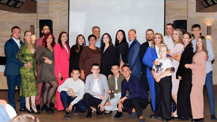 Липецкую семью с 12 детьми наградили орденом «Родительская слава»