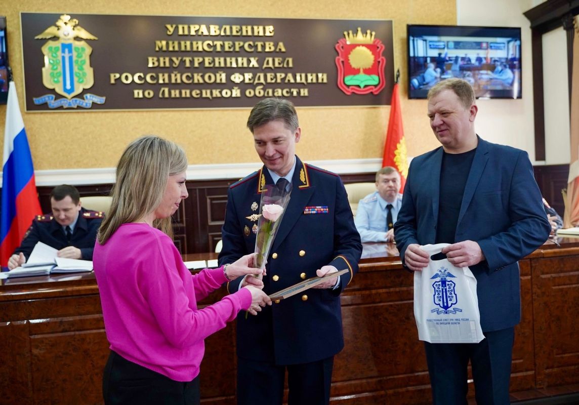 Сотрудница банка помешала мошенникам обмануть липецкую пенсионерку -  Новости Липецка