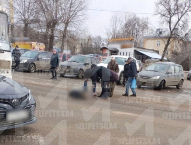В Липецке на Соколе пассажирский автобус сбил пешехода