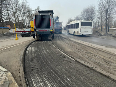 Дорожники зашли на Воронежское шоссе в Липецке и подлатают его за 91 млн рублей