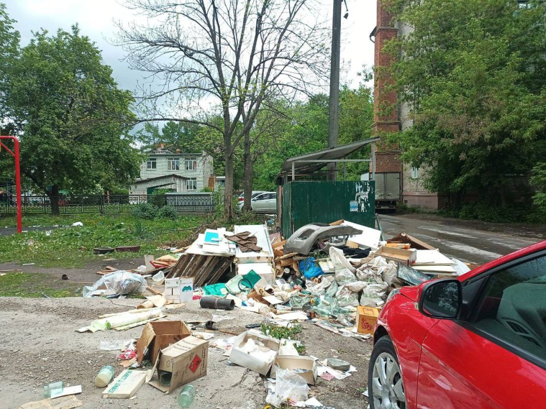 Липчане назвали «позорищем» мусорную свалку в центре города