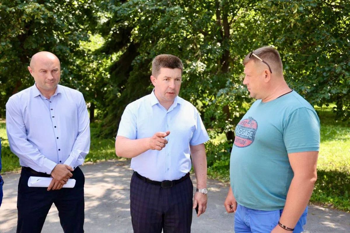 В первый рабочий день на посту мэра Липецка Роман Ченцов остался недоволен работой подрядчиков