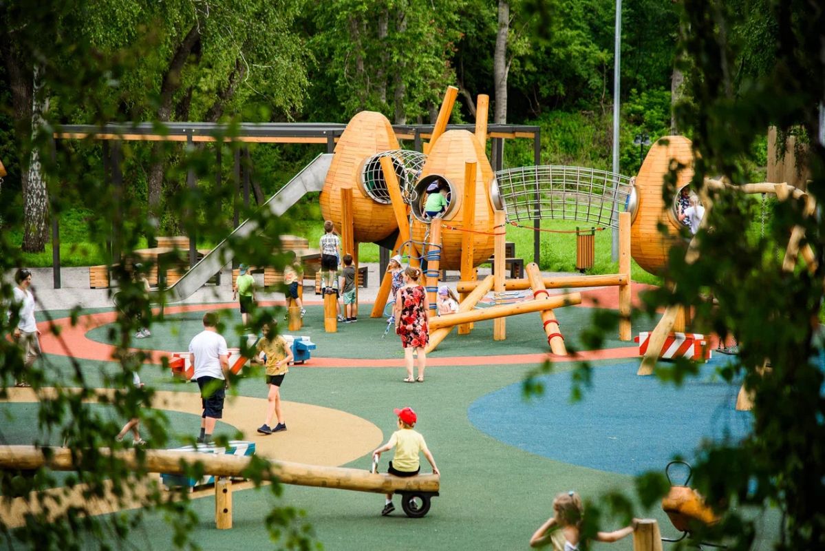 В парке Задонска построили амфитеатр с уникальной игровой зоной