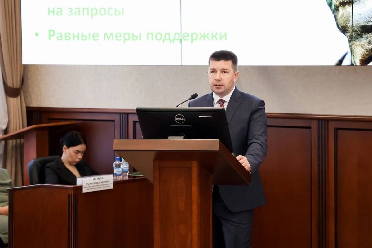 Новый мэр Липецка за нарушения интервалов движения автобусов и задержку рейсов припугнул перевозчиков «кардинальными мерами»