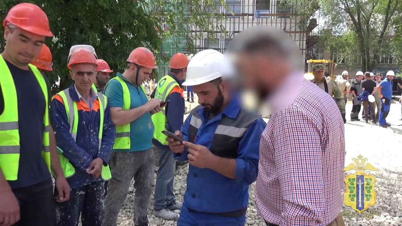 Приехавший в РФ в качестве спортивного болельщика иностранец нелегально зарабатывал на стройках Липецка