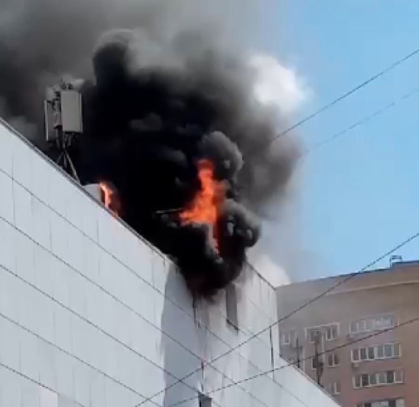 Липецкие МЧСники прокомментировали крупный пожар в «Европе»