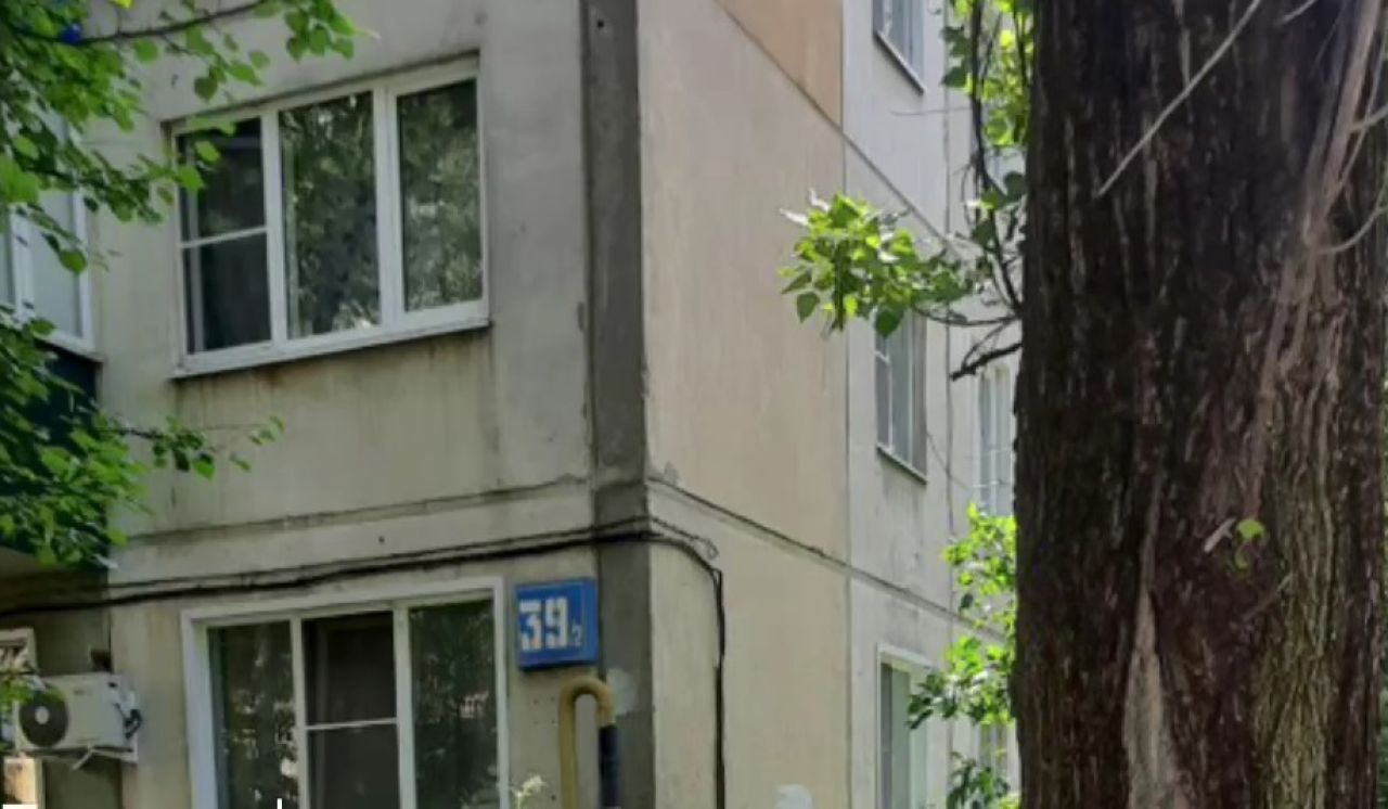 Жители проблемного дома в&nbsp;Липецке десять лет живут с&nbsp;плесенью и&nbsp;в постоянной сырости