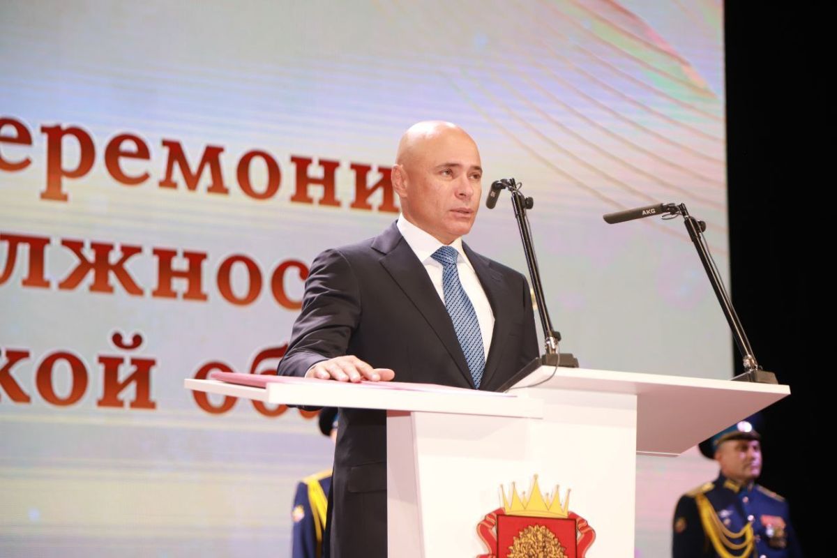 На инаугурации липецкий губернатор поклялся хорошо работать на благо региона