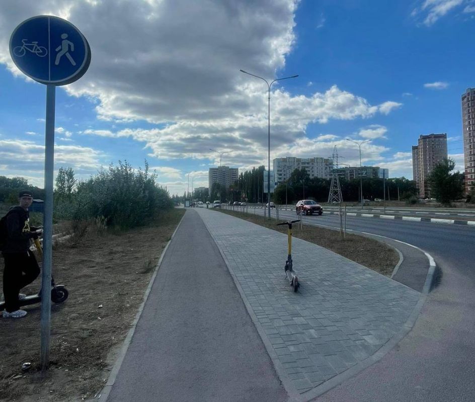 В Липецке подросток на самокате сбил девушку