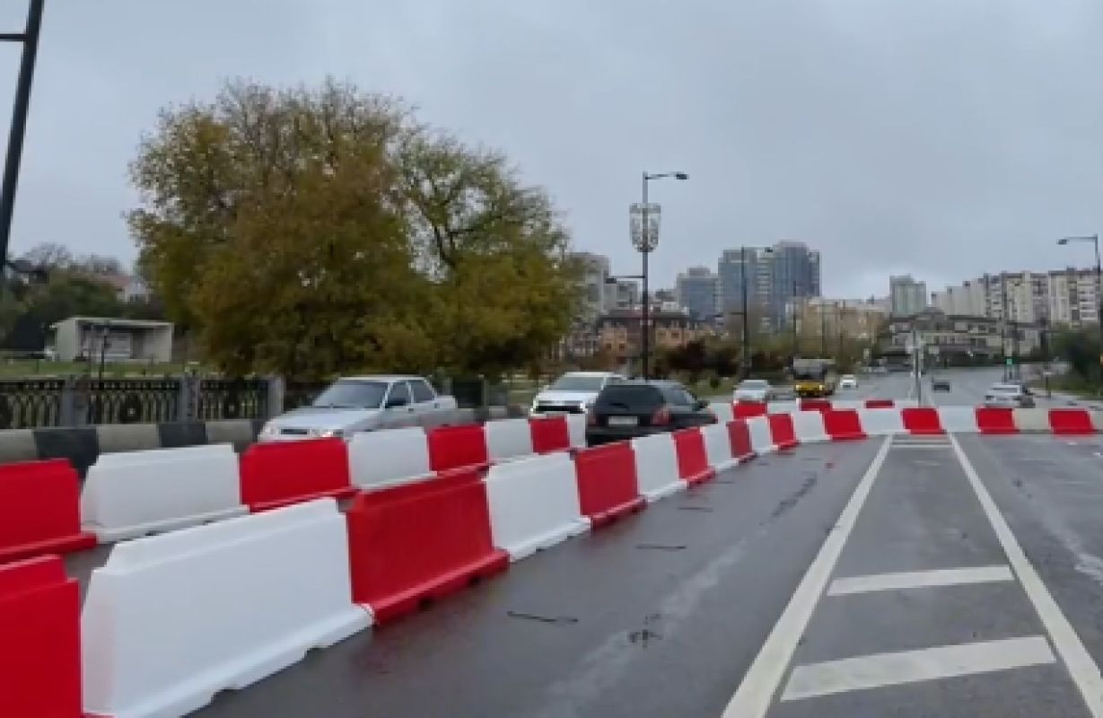 В Липецке частично перекрыли движение по Плехановскому спуску
