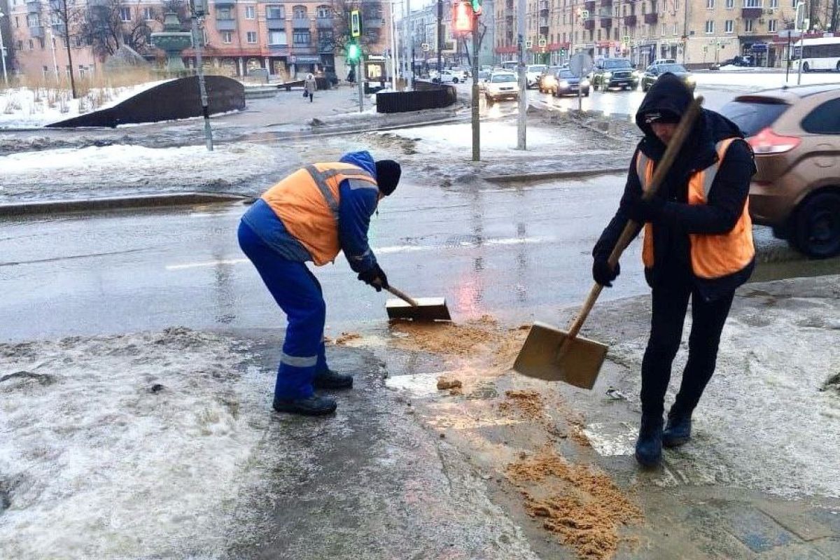 Нынешней зимой Липецк зальют жидкими реагентами на 45 млн рублей