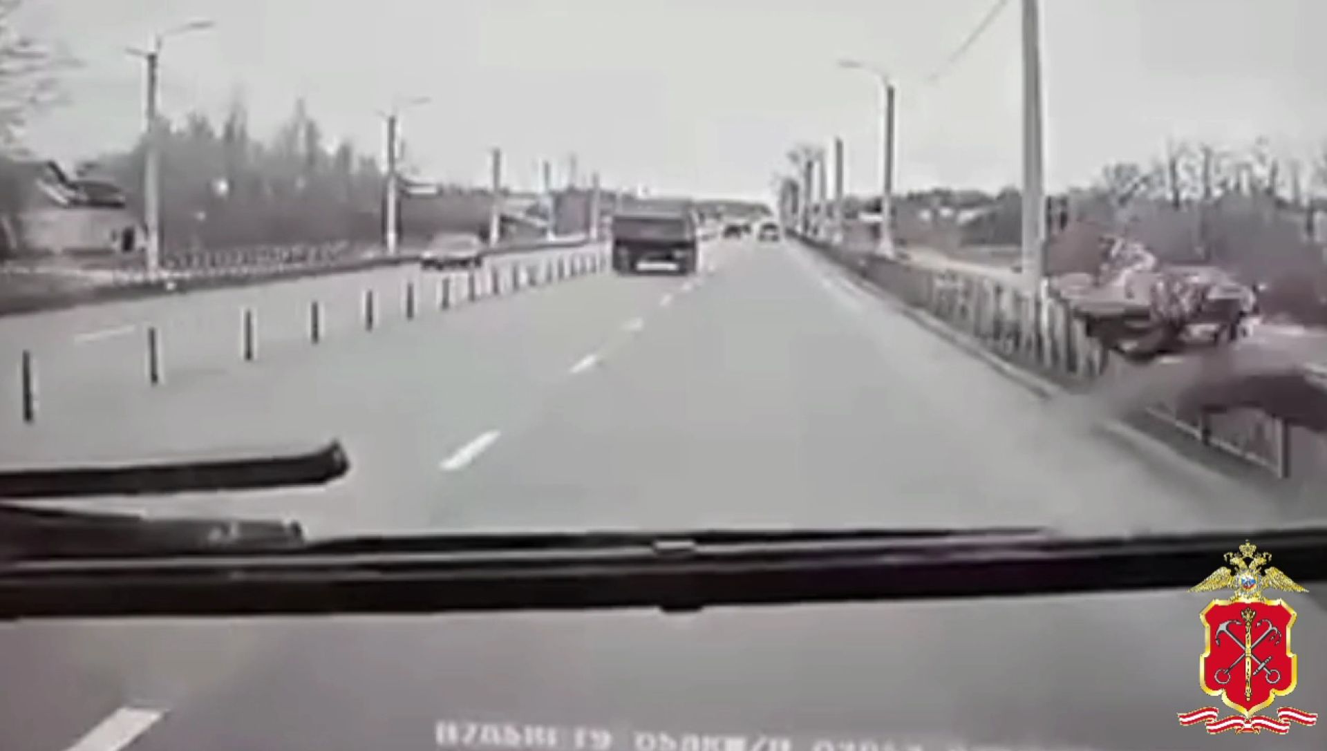 Липчанин бросился под колёса грузовика в Ленинградской области