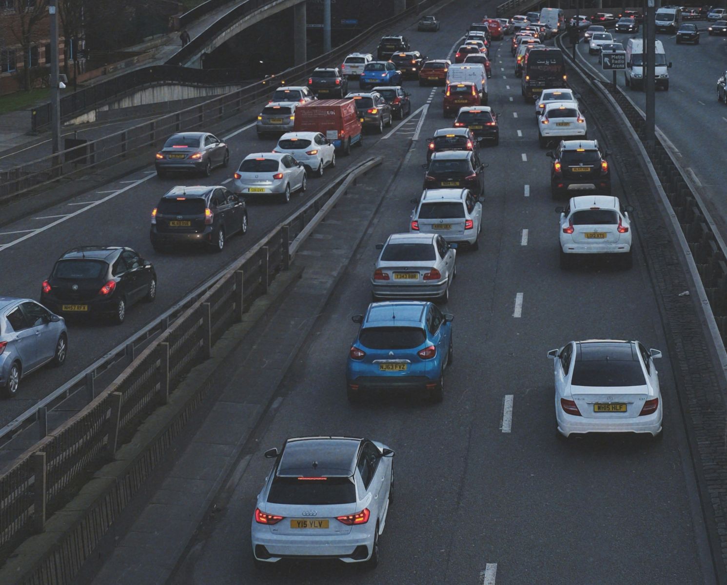 На трассе под Липецком образовалась 2-километровая пробка