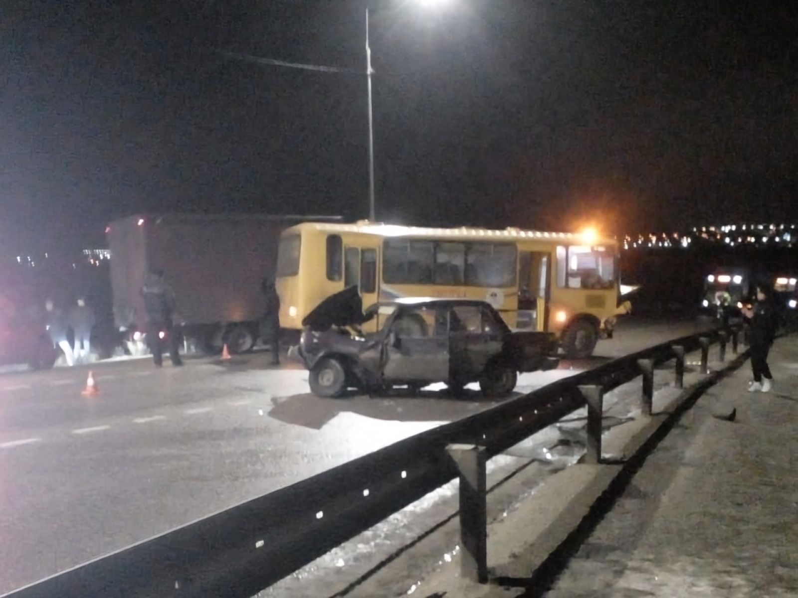 Школьный автобус попал в ДТП в Задонском районе