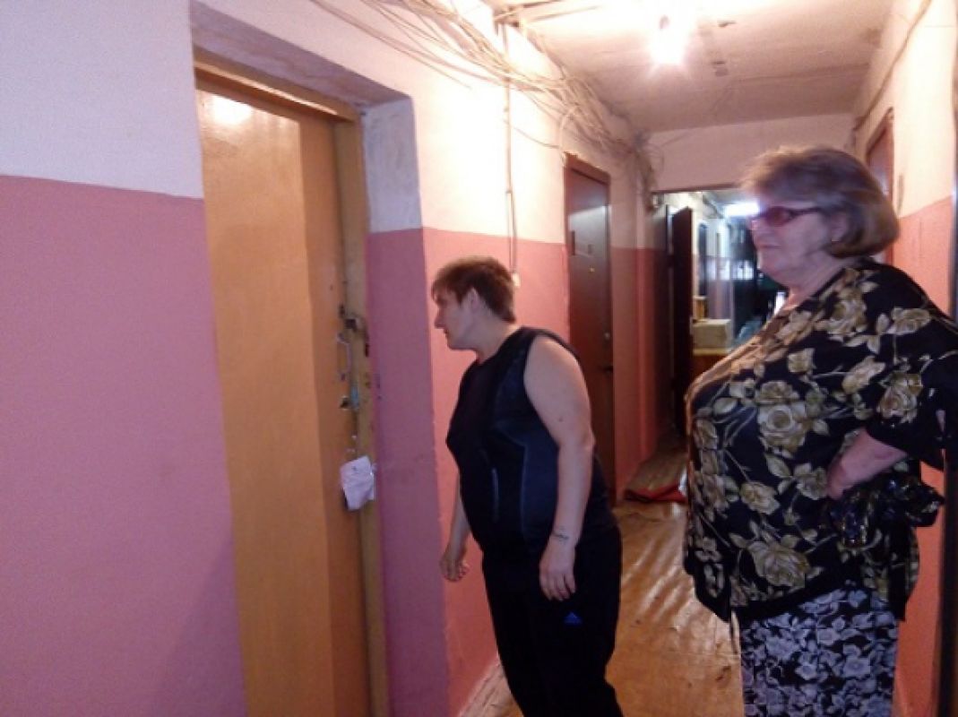 В полиции считают, что не было оснований для вскрытия двери