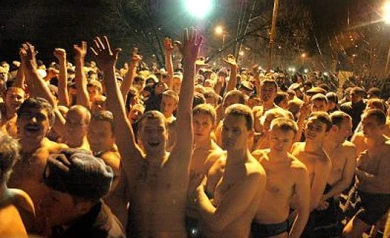 В Липецке в крещенскую ночь в купели окунулись 600 человек