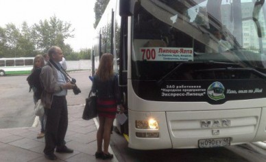 Из Липецка уехал первый автобус в Крым