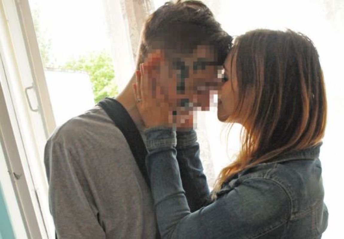 Девушка практически круглосуточно находится в больнице рядом с Костей