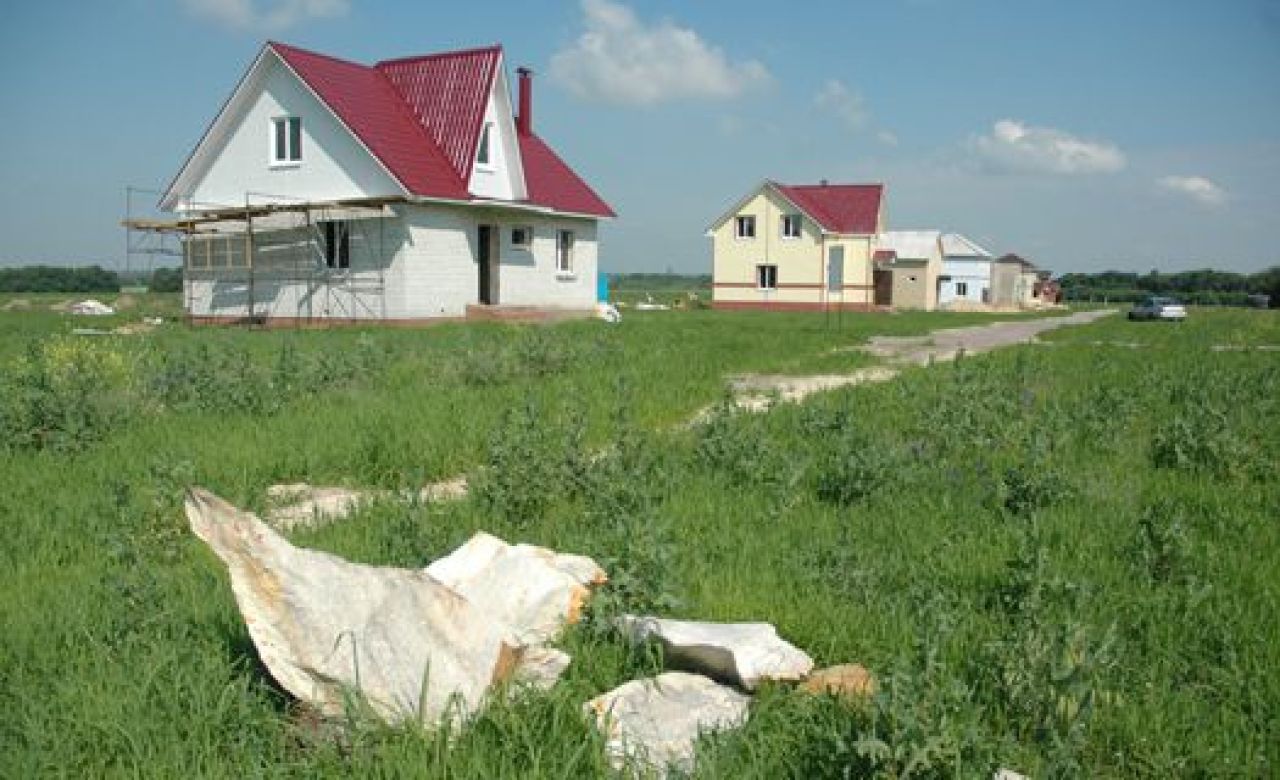Депутаты предложили освободить дачников от налога