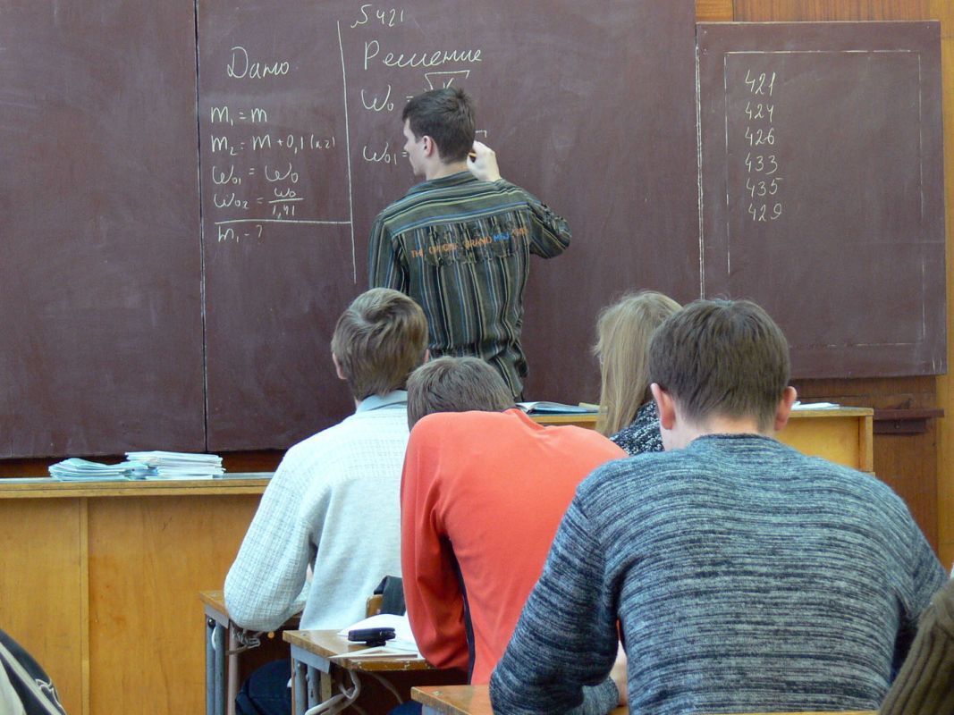 Липецкие родители недовольны датами осенних каникул в школе