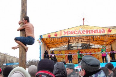В Липецке на Масленицу поставят 8 призовых столбов