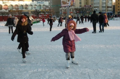 В Липецке, несмотря на завершение зимы, на 11 хоккейных коробках обновят лёд
