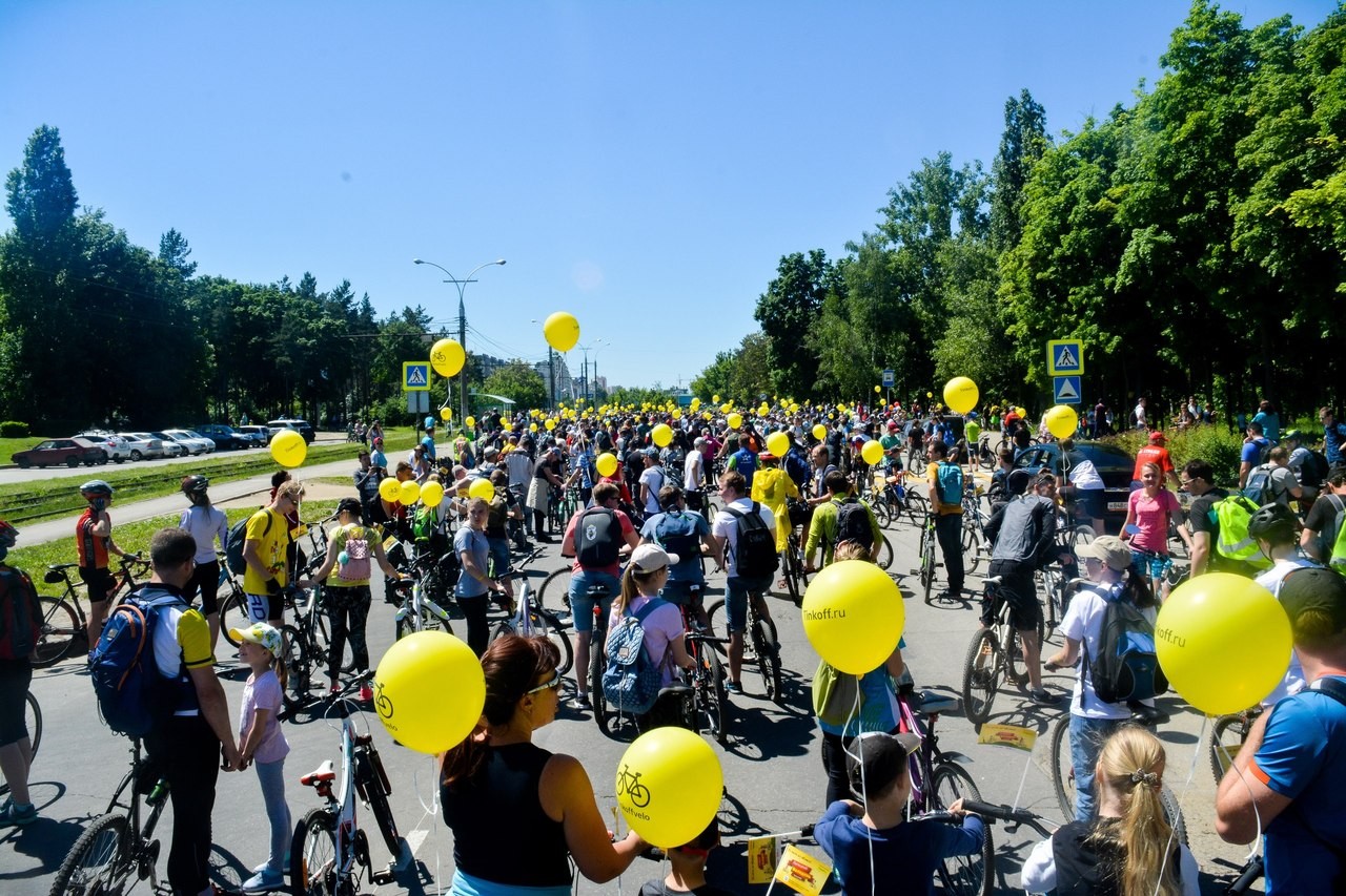 пары на выпускном. день россии липецк. какие люди в липецке. какие люди в липецке. какие люди в липецке.