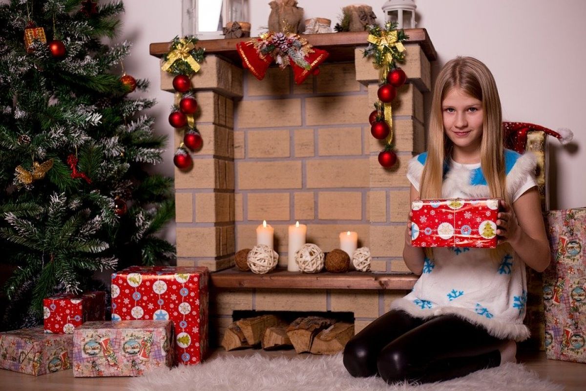 Россияне стали тратить на новогодние подарки детям в три раза больше