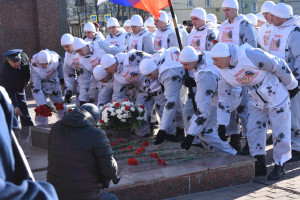 Рязанские десантники пришли с марш-броском в Липецк
