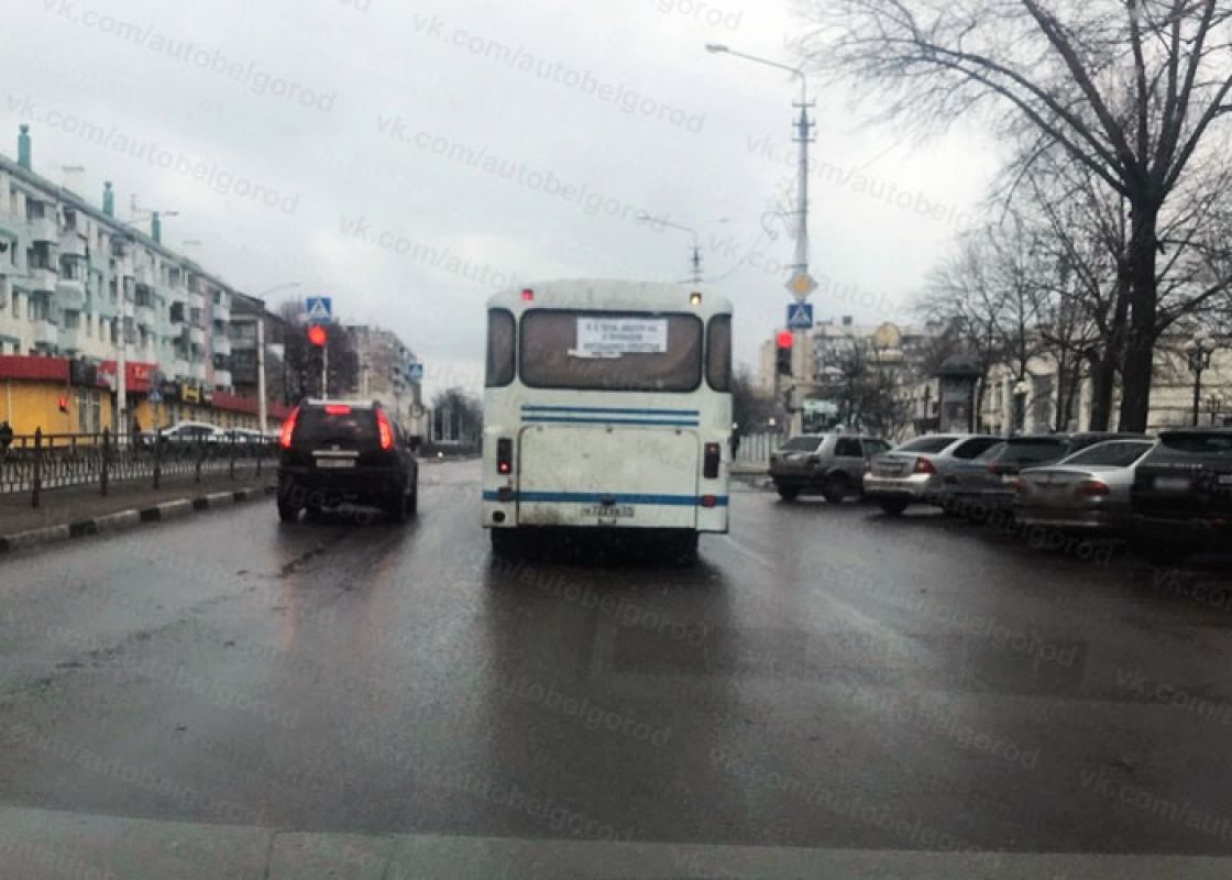 В центре Белгорода убрали автобус «нелегального» перевозчика - Новости  Липецка